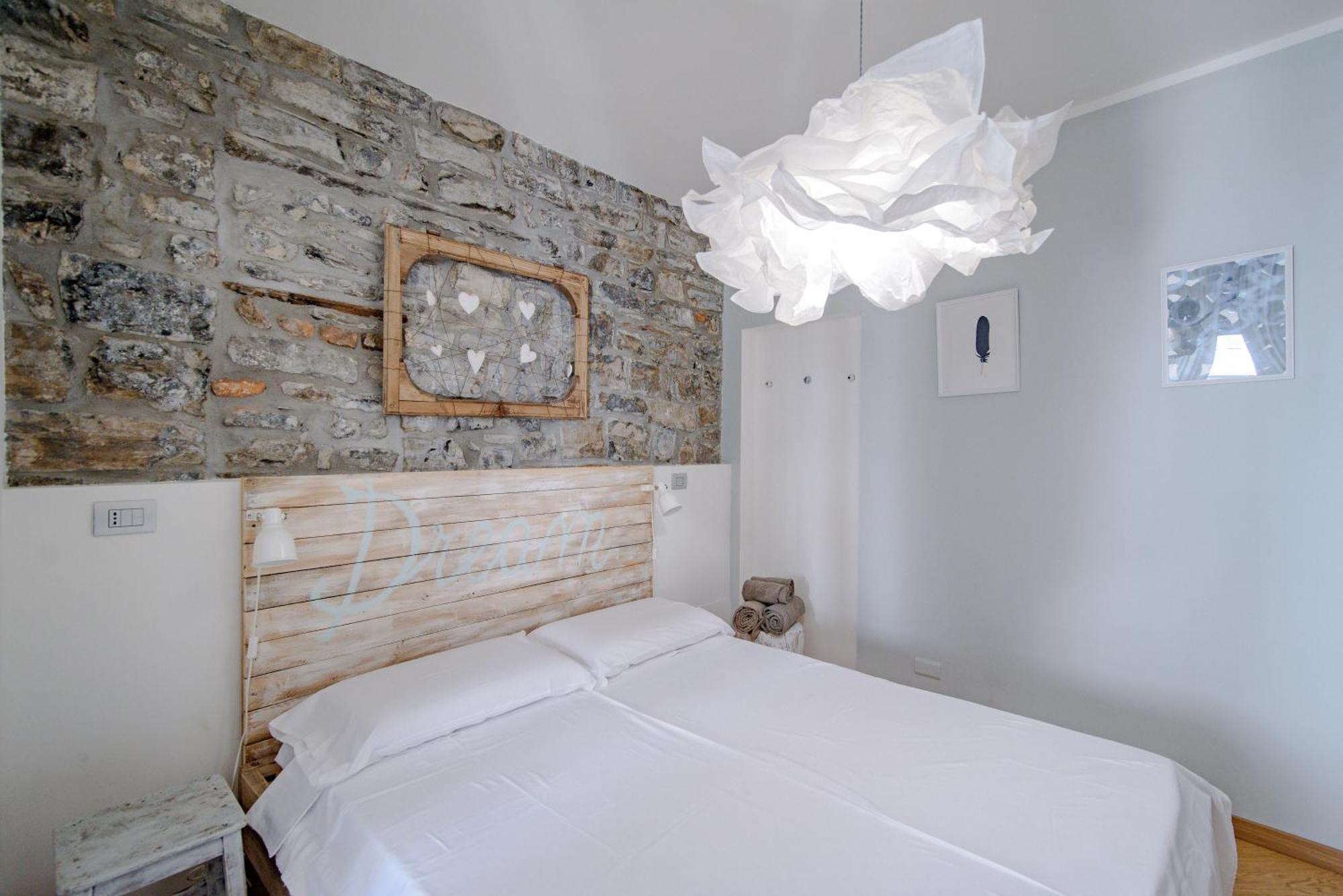 Gem Of The Lake - Luxury Apartment Como Old Town Exterior foto